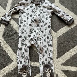 Hedgehog Burt’s bees sleeper